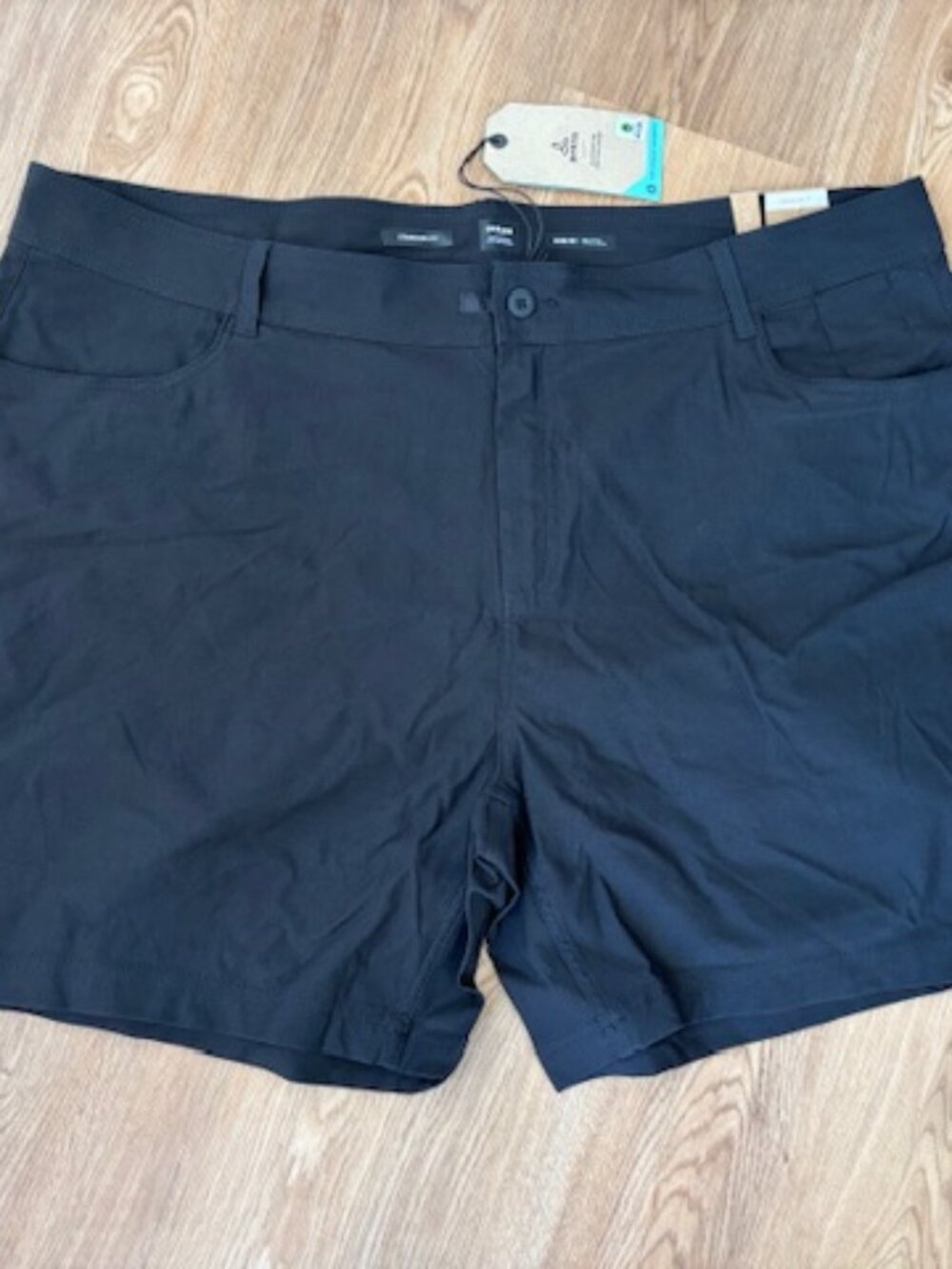 Prana Womens Black Halle Short Plus II MidRise 7" Flat Front NWT 22W